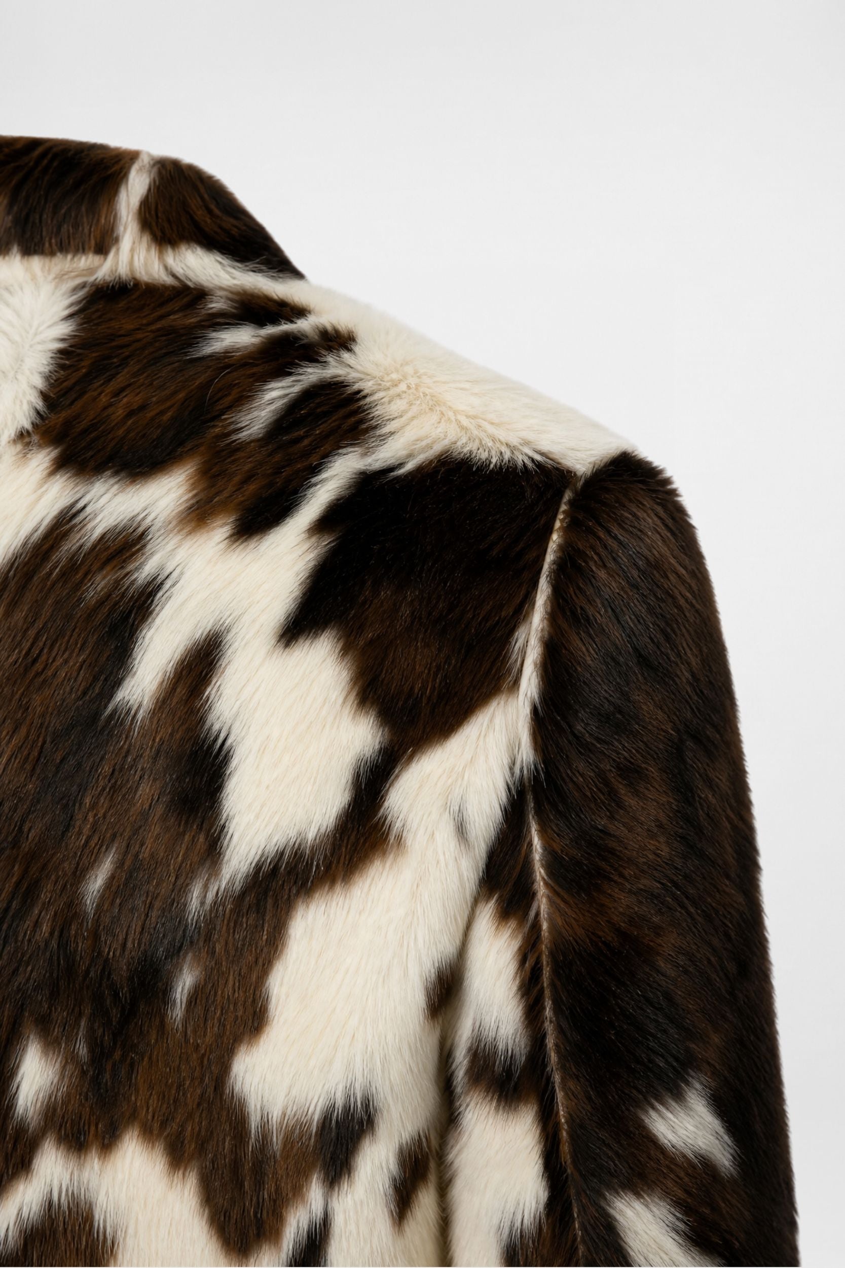 STUDIO SHOOT SCANDINAVIAN STYLE